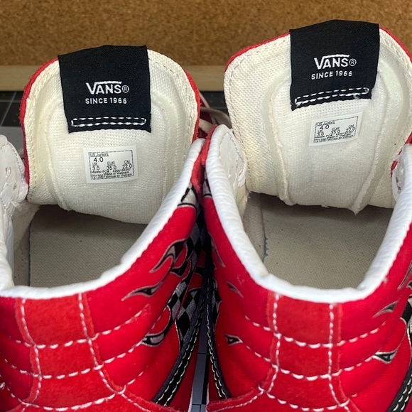 Vans Kids Red High-Top Sneakers
Brand new
NWOT - Picture 11 of 15
